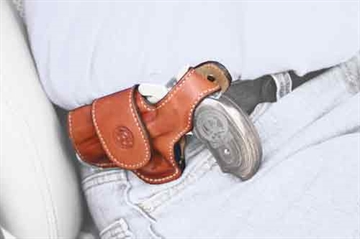 Picture of BOND ARMS DRIVING HOLSTER LH THUMBSNAP LEATHER TAN BAHDT350TNLBT