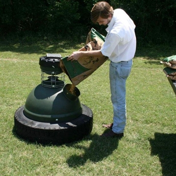 Picture of Gamekeeper Capsule Game Feeder with Tireless Base 250 lb - MOTOR FREIGHT ONLY CAP-250