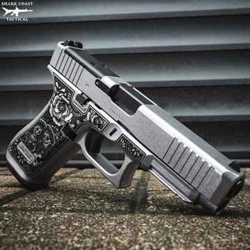 Picture of SHARK COAST CUSTOMS 47MOS C4 DAY OF THE DEAD 9MM 4.5IN BARREL 17RD   PA475S203MOSDOD