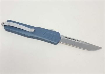 Picture of GREAT LAKES FIREARMS 8" OTF AUTO KNIFE SMOOTH BLUE GL-KMD-SMT BLU 638457794441