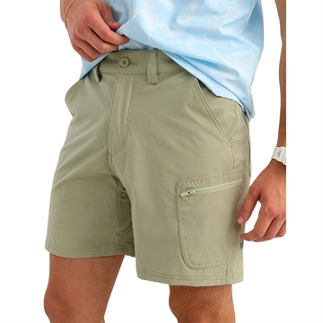 Picture of Huk Next Level 7" Shorts Seagrass XL    H2000173-383-XL