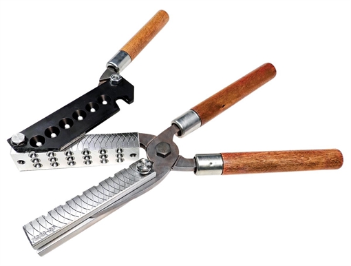Picture of Lee Precision Mold 00 Buckshot 18 12 Gauge Steel w/Wood Handle Capacity 18 Linked Pellets 90486