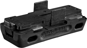 Picture of Magpul MAG024-BLK L-Plate Made of Stainless Steel w/ Overmolded Santoprene Rubber & Black Finish for 5.56x45mm NATO USGI 30-Round Aluminum Magazines/ 3 Per Pack MAG024BLK