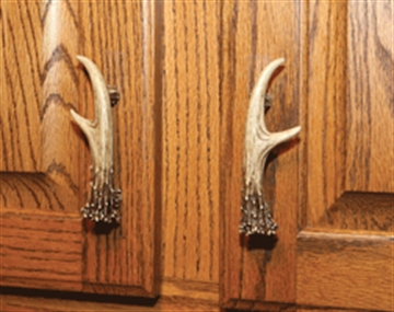 Picture of RIVER'S EDGE GIFTS EDGE DRAWER/CABINET PULLS 3" ANTLER 2-PACK 656