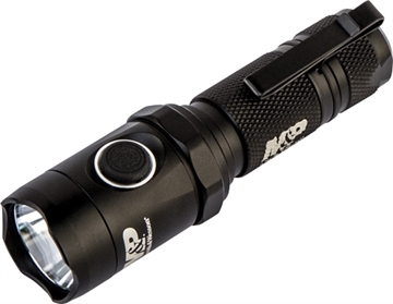 Picture of SMITH & WESSON M&P DUTY SERIES RECHARGE FLASHLIGHT 1000 LUMENS BLACK 1078451 661120412144