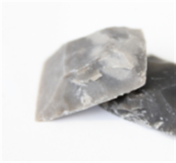 Picture of TRADITIONS MUZZLELOADING  ENGLISH FLINTS 1-PER HAND KNAPPED ( 6 PER CASE ) A12081 040589031743