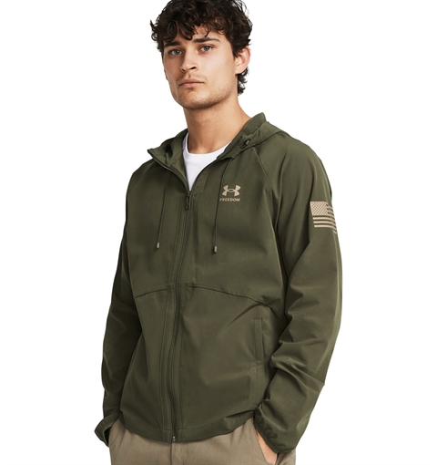 Picture of Under Armour Men's UA Freedom Windbreaker Jacket 1382947390MD