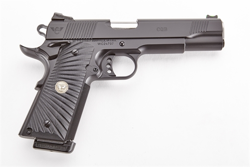 Picture of Wilson Combat CQB Full Size Frame 9mm Luger 10+1 5" Match Grade Barrel, Black Serrated Carbon Steel Slide, Black Armor-Tuff Carbon Steel Frame w/Beavertail, Black G10 Starburst Grip CQBFS9A